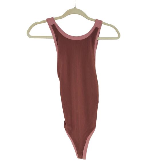 Beach Riot Steph Ribbed Open Back One Piece in Mauve Pink size Small - Picture 3 of 6
